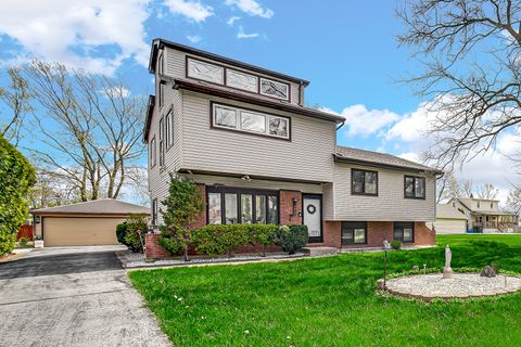 7711 Eleanor Place Willowbrook IL 60527