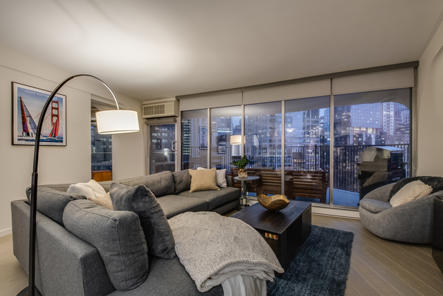 300 N State Street 2512