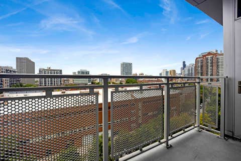 Tiny photo for 1901 S Calumet Avenue #911, Chicago, IL 60616 (MLS # 12720602)