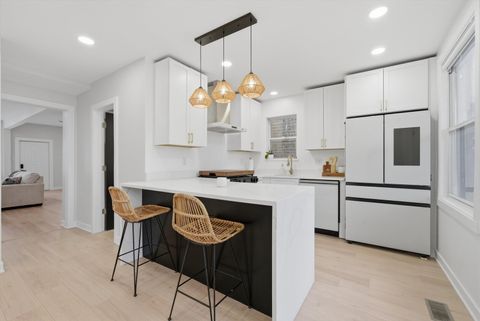 Tiny photo for 2721 N Western Avenue, Chicago, IL 60647 (MLS # 12591464)