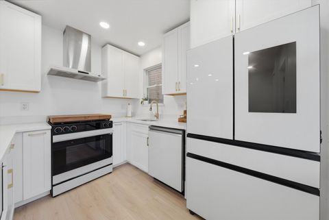 Tiny photo for 2721 N Western Avenue, Chicago, IL 60647 (MLS # 12591464)