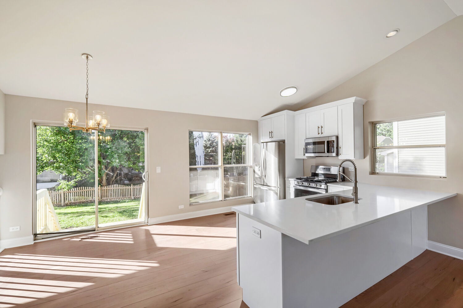 479 BLUEBIRD Drive