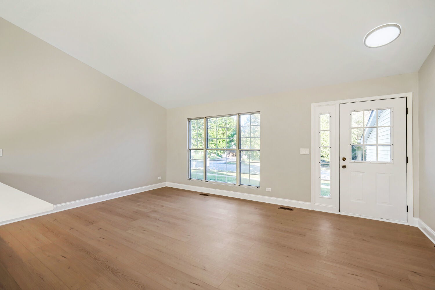 479 BLUEBIRD Drive