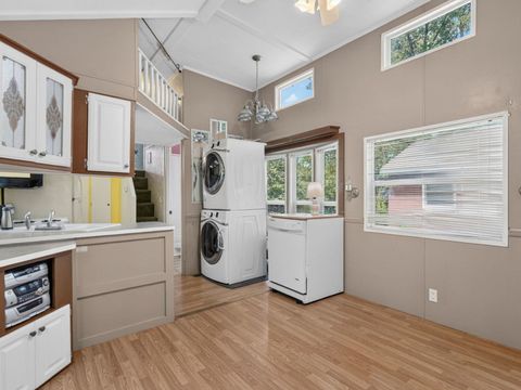 Tiny photo for 41 Lakeshore Drive, Wilmington, IL 60481 (MLS # 12689982)