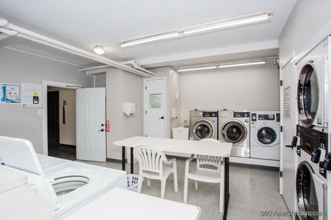 Tiny photo for 2909 N Sheridan Road #1211, Chicago, IL 60657 (MLS # 12448628)
