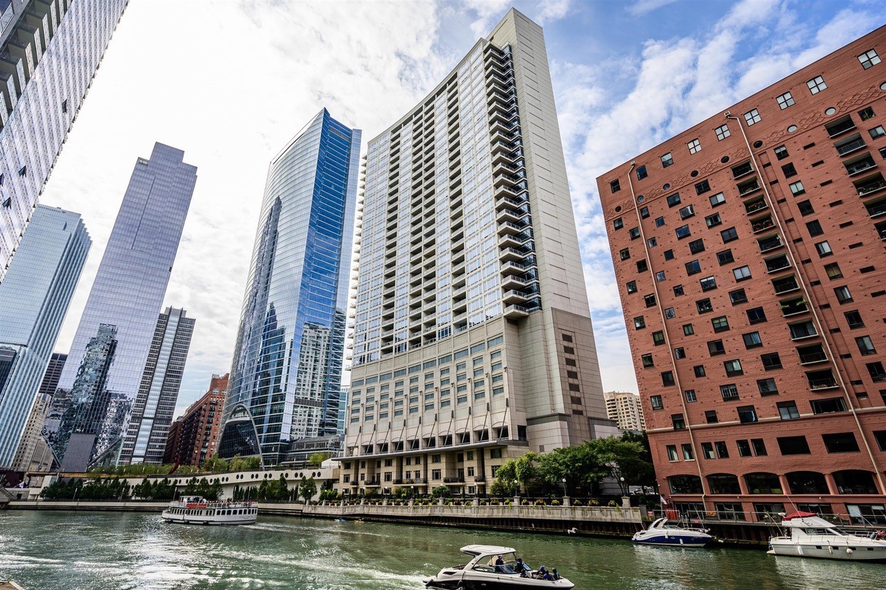 333 N Canal Street 3604