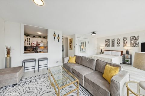 Tiny photo for 111 E Chestnut Street #21B, Chicago, IL 60611 (MLS # 12602139)