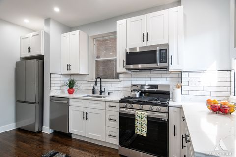 Tiny photo for 4937 S Prairie Avenue, Chicago, IL 60615 (MLS # 12471582)