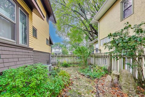 Tiny photo for 3418 Wesley Avenue, Berwyn, IL 60402 (MLS # 12498603)