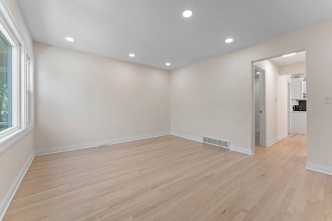 Tiny photo for 932 N Ridgeway Avenue, Chicago, IL 60651 (MLS # 12623626)