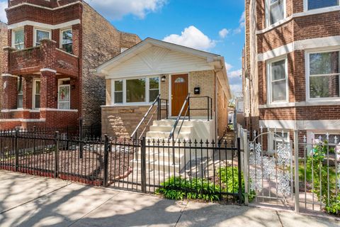 Tiny photo for 932 N Ridgeway Avenue, Chicago, IL 60651 (MLS # 12623626)