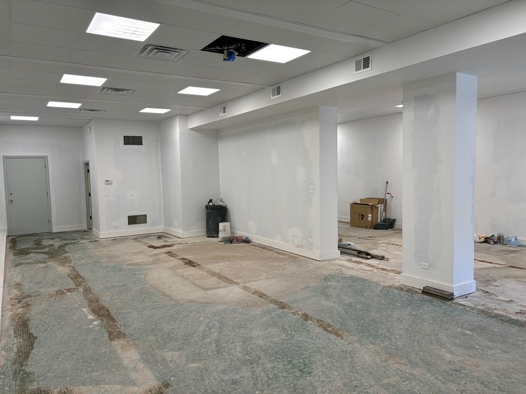 1609 A Chicago Avenue