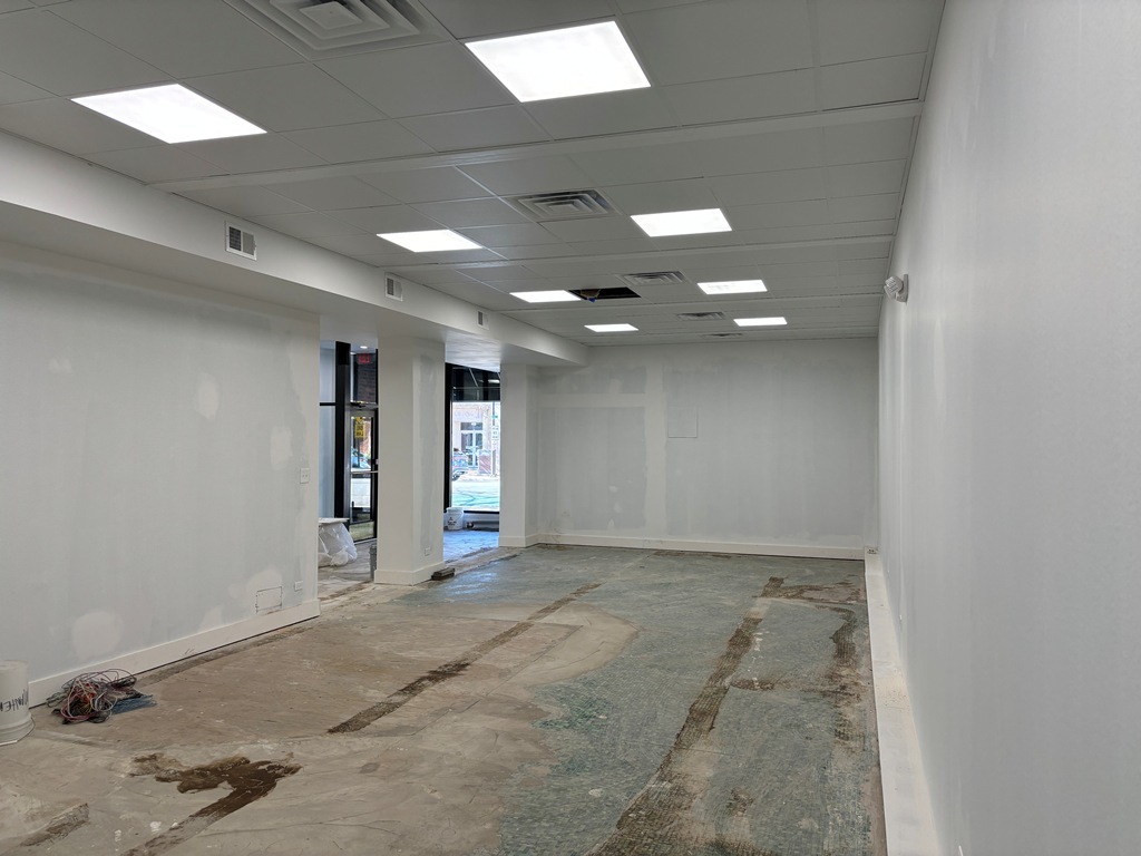 1609 A Chicago Avenue