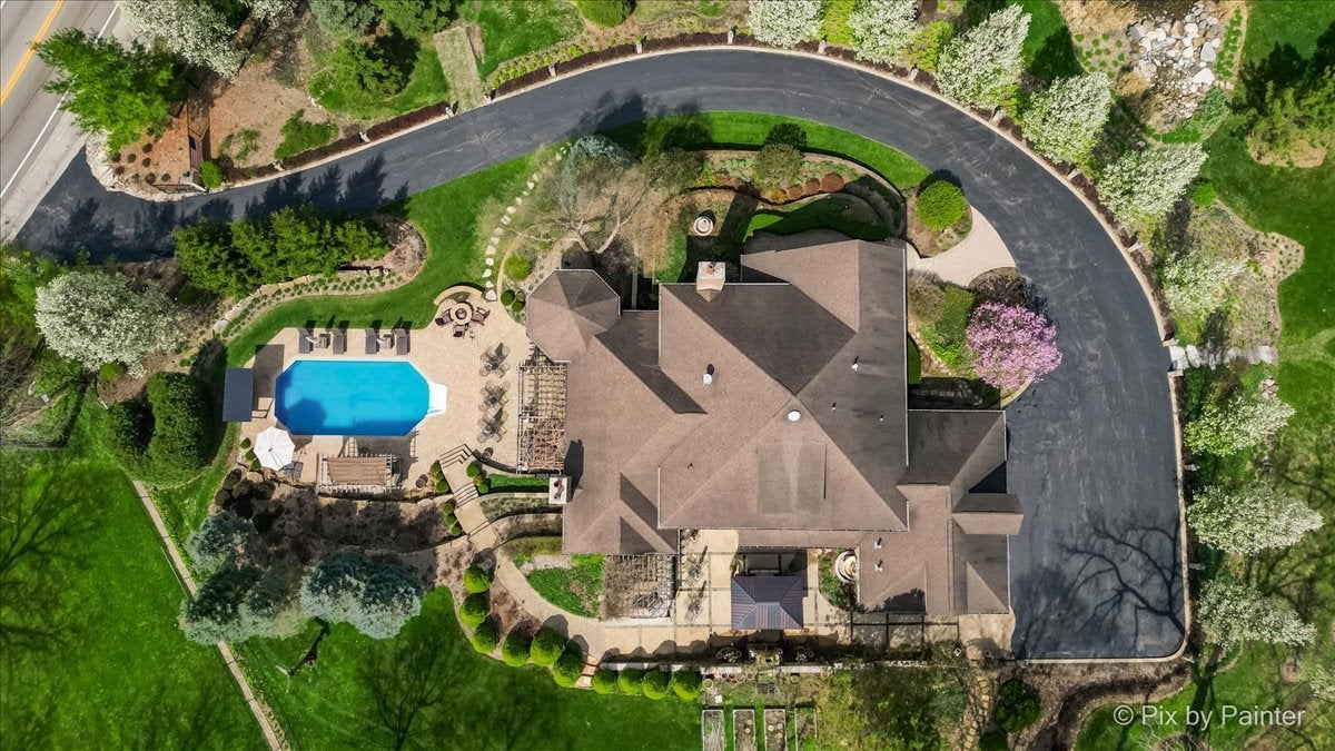 10018 Haegers Bend Road