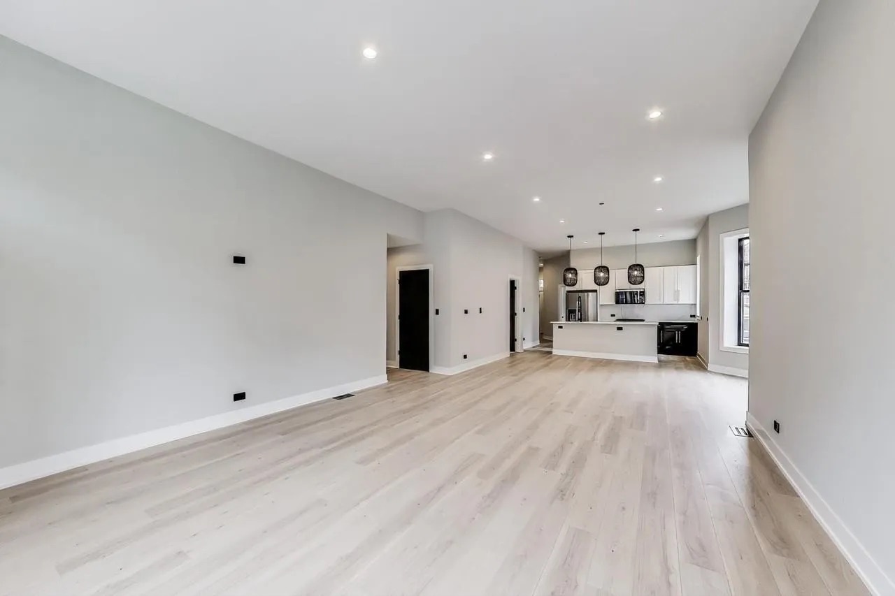 1311 N Rockwell Street 1