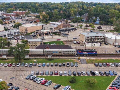 Tiny photo for 431 Washington Street, Woodstock, IL 60098 (MLS # 12489075)