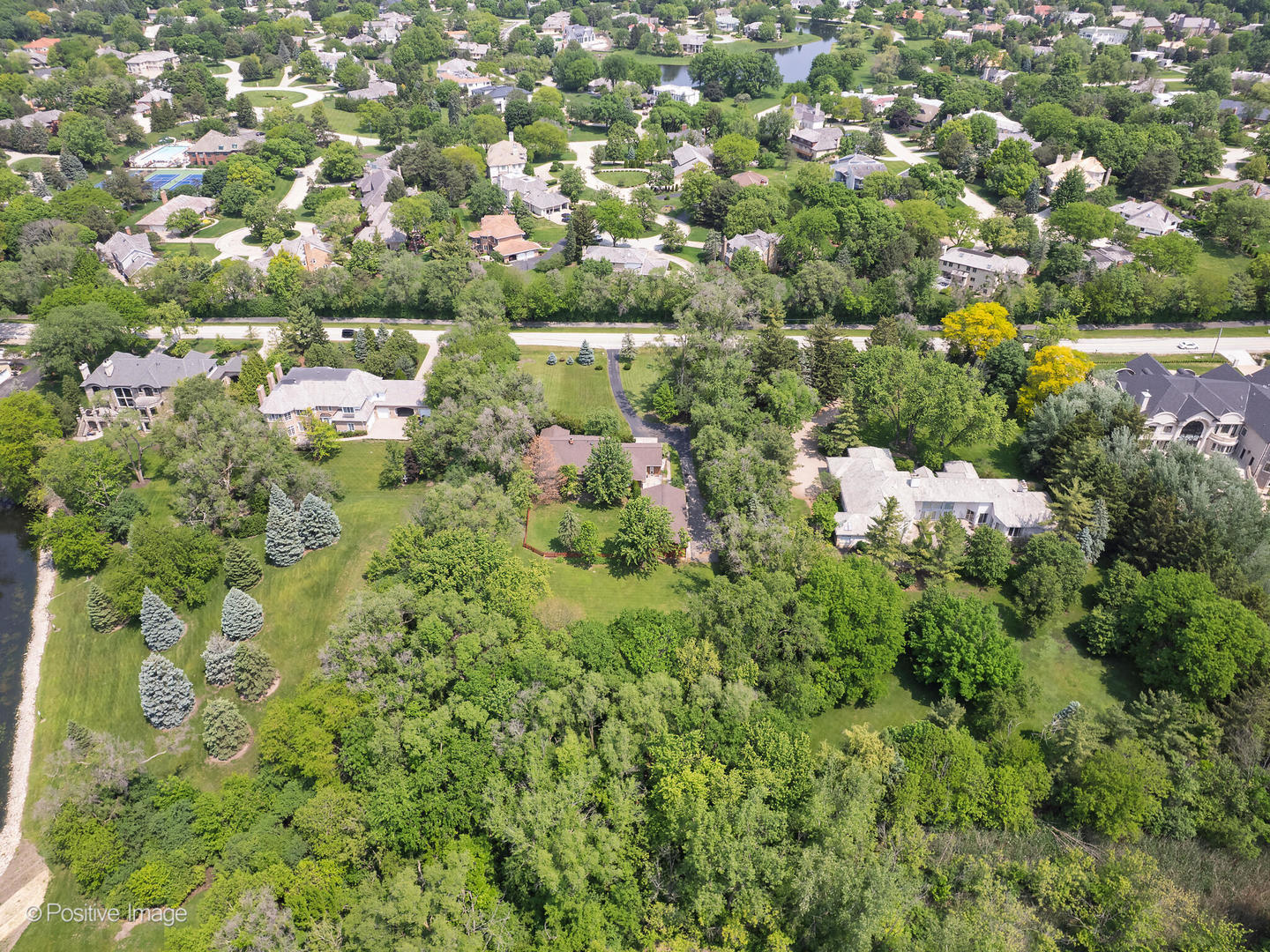 2525 W 35th Street