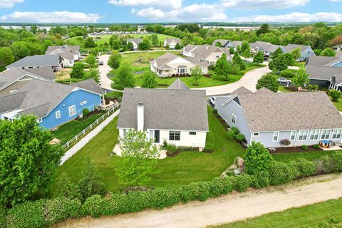 Tiny photo for 40418 N South Newport Drive, Antioch, IL 60002 (MLS # 12504498)