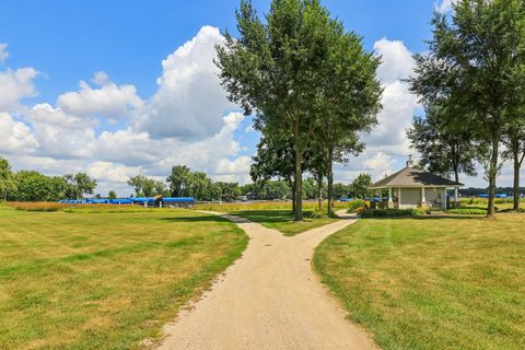 Tiny photo for 40418 N South Newport Drive, Antioch, IL 60002 (MLS # 12504498)