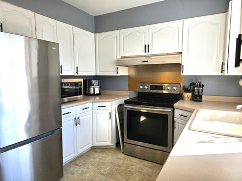 Tiny photo for 524 E Chestnut Street, Geneseo, IL 61254 (MLS # 12577362)