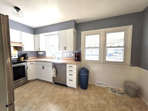 Tiny photo for 524 E Chestnut Street, Geneseo, IL 61254 (MLS # 12577362)