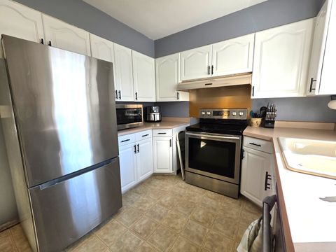 Tiny photo for 524 E Chestnut Street, Geneseo, IL 61254 (MLS # 12577362)