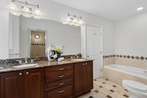 Tiny photo for 5540 N Glenwood Avenue #2S, Chicago, IL 60640 (MLS # 12584629)