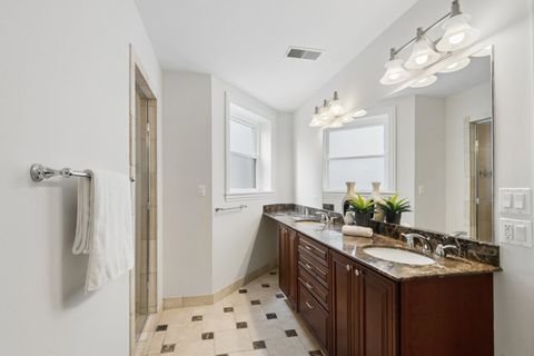 Tiny photo for 5540 N Glenwood Avenue #2S, Chicago, IL 60640 (MLS # 12584629)