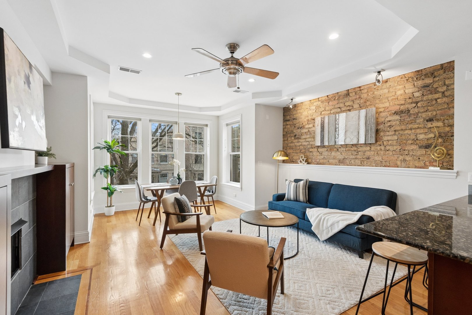 5540 N Glenwood Avenue 2S