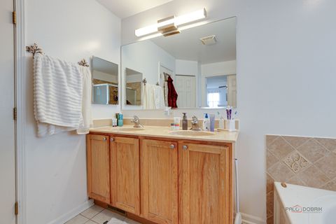 Tiny photo for 578 N Overlook Trail, Round Lake, IL 60073 (MLS # 12594288)