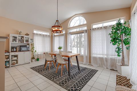 Tiny photo for 578 N Overlook Trail, Round Lake, IL 60073 (MLS # 12594288)