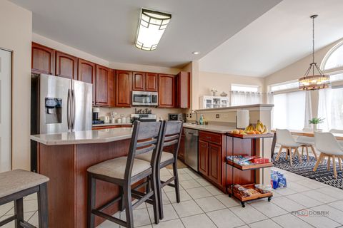 Tiny photo for 578 N Overlook Trail, Round Lake, IL 60073 (MLS # 12594288)