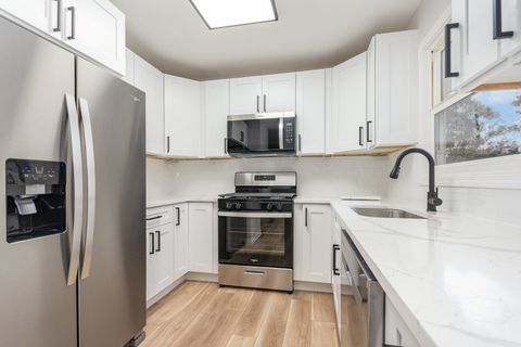 Tiny photo for 2S261 Sanchez Drive, Warrenville, IL 60555 (MLS # 12518183)