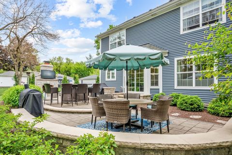 Tiny photo for 715 Oakwood Drive, Geneva, IL 60134 (MLS # 12646894)