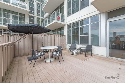 Tiny photo for 901 W Madison Street #403, Chicago, IL 60607 (MLS # 12610630)