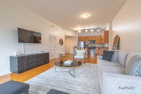 Tiny photo for 901 W Madison Street #403, Chicago, IL 60607 (MLS # 12610630)