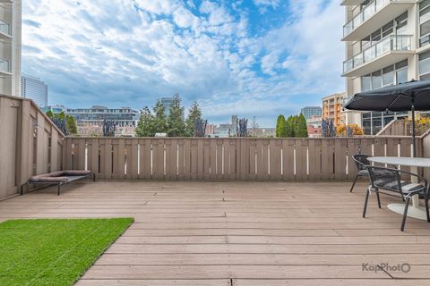 Tiny photo for 901 W Madison Street #403, Chicago, IL 60607 (MLS # 12610630)