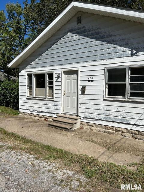 Photo of 604 N 9TH Street, Murphysboro, IL 62966 (MLS # EB450636)