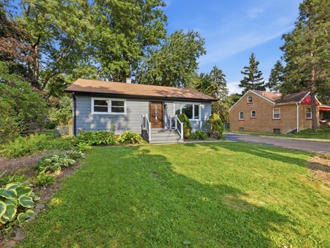 Photo of 5905 Lee Avenue, Downers Grove, IL 60516 (MLS # 12720436)