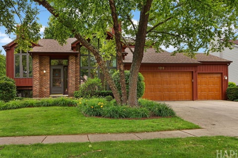Tiny photo for 1219 Golf View Drive, Woodridge, IL 60517 (MLS # 12674819)