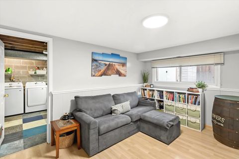 Tiny photo for 8725 N NATIONAL Avenue, Niles, IL 60714 (MLS # 12522537)