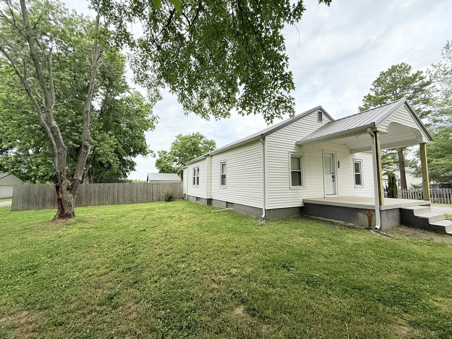 90 Pickering Road