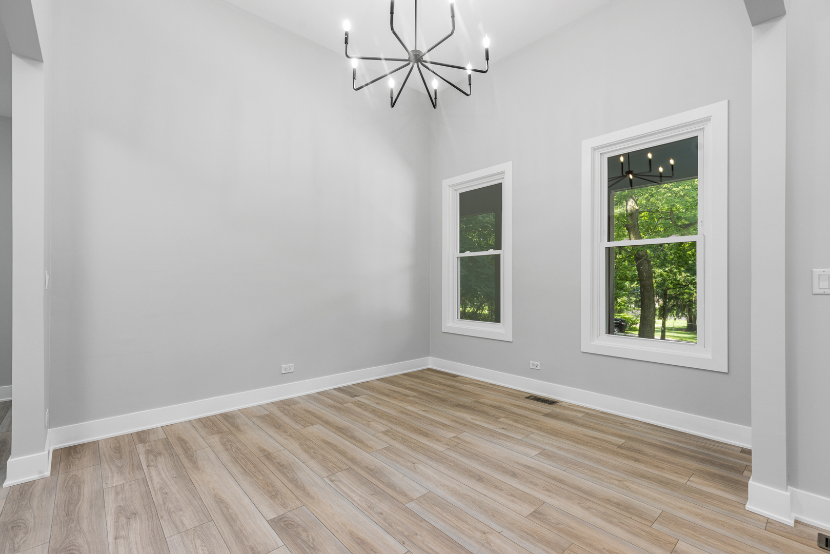 38623 N Konen Avenue