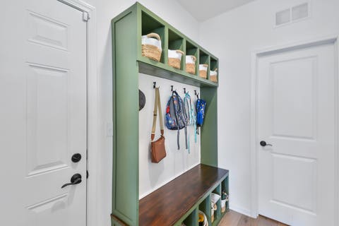 Tiny photo for 10 Crystal Downs Drive, Hawthorn Woods, IL 60047 (MLS # 12698917)