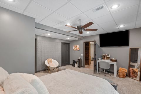 Tiny photo for 18200 247th Avenue, Bettendorf, IA 52722 (MLS # 12550474)