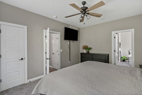 Tiny photo for 18200 247th Avenue, Bettendorf, IA 52722 (MLS # 12550474)