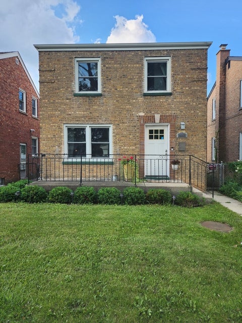 Tiny photo for 3812 W Hull Street, Skokie, IL 60076 (MLS # 12730688)