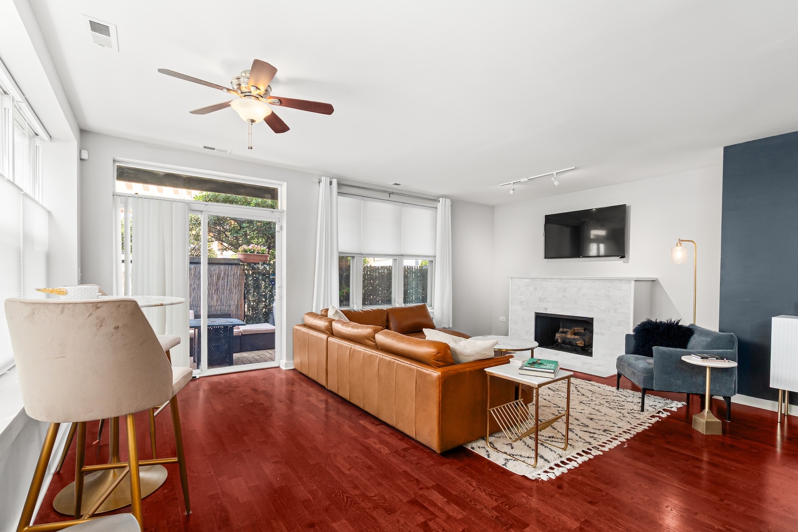 2257 W Lake Street 101