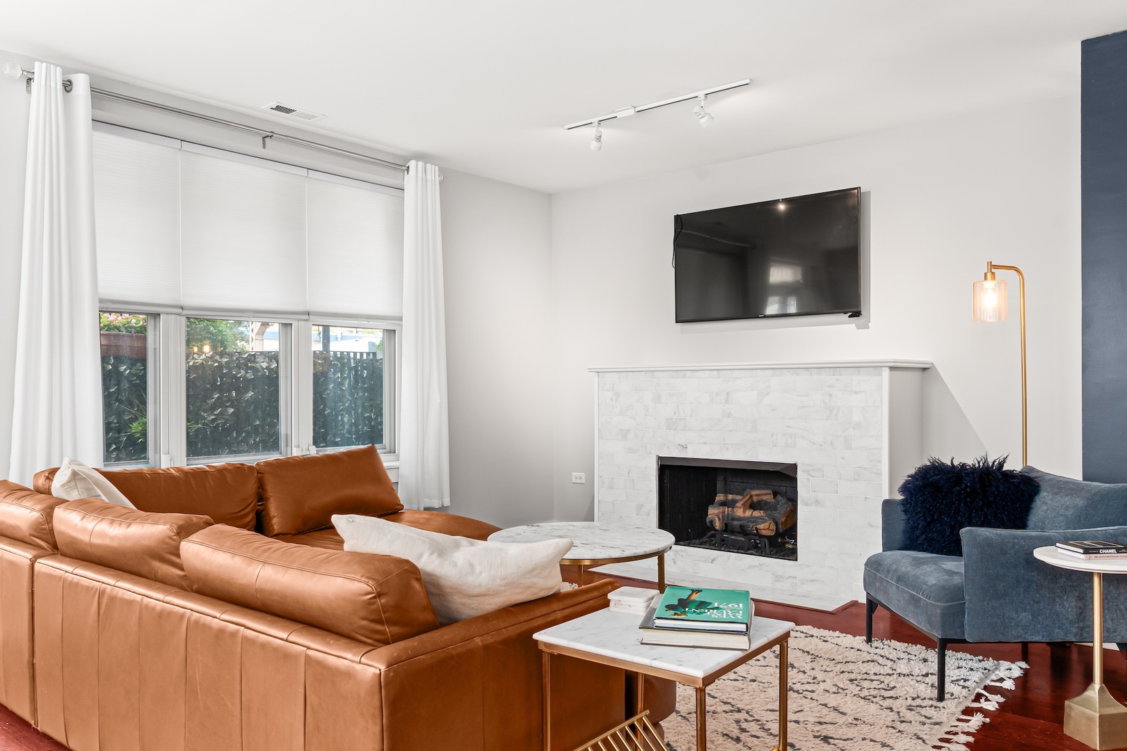 2257 W Lake Street 101