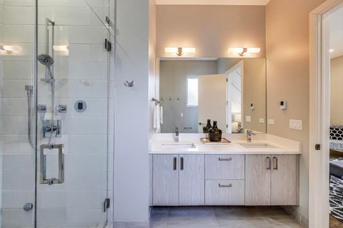 Tiny photo for 2040 N Kedzie Avenue #2N, Chicago, IL 60647 (MLS # 12467625)